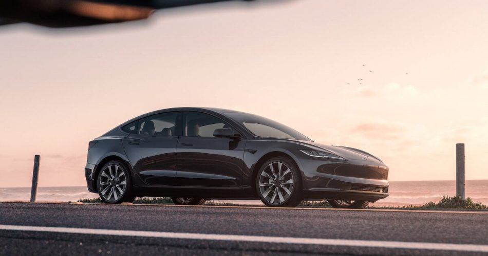 Tesla Model 3 Performance Ludicrous parece realmente “excessivo”: 500 cavalos de potência, escaldantes 0-100 e muito mais